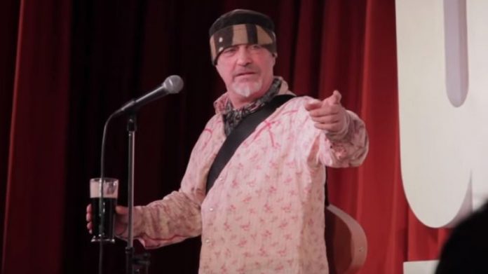 UK STANDUP COMEDIAN IAN COGNITO DIES ONSTAGE DURING SHOW