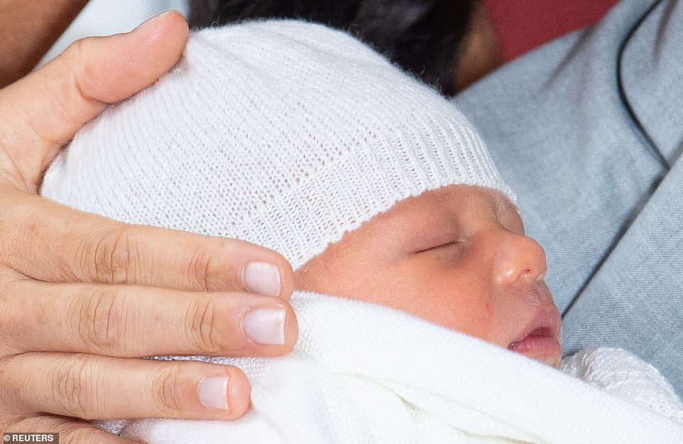 PRINCE HARRY AND MEGHAN INTRODUCED ADORABLE ARCHIE TO THE WORLD